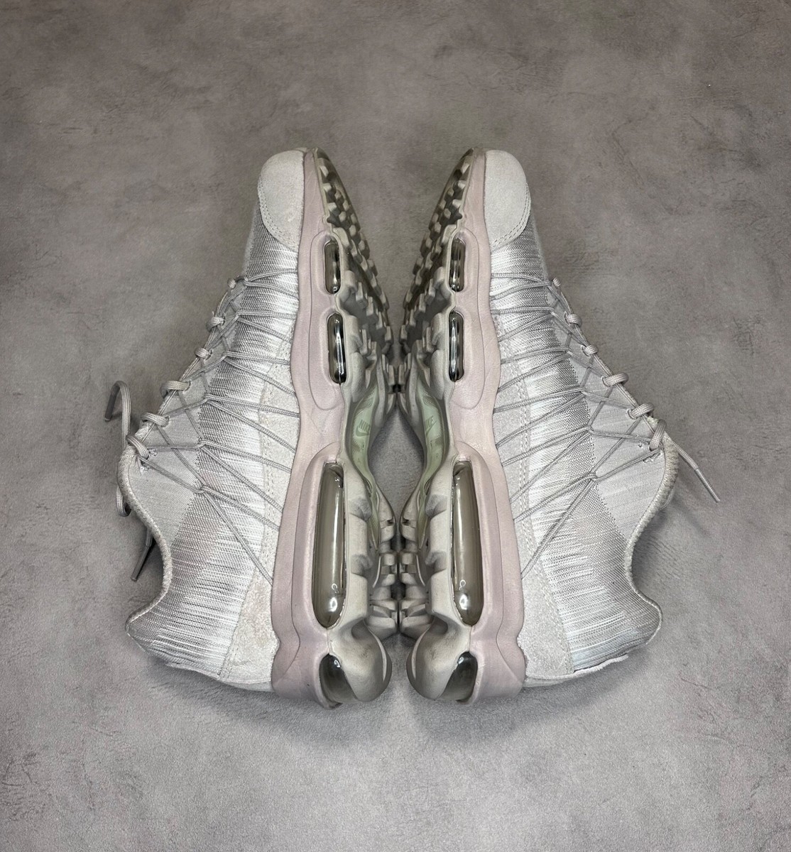 moon particle air max 95