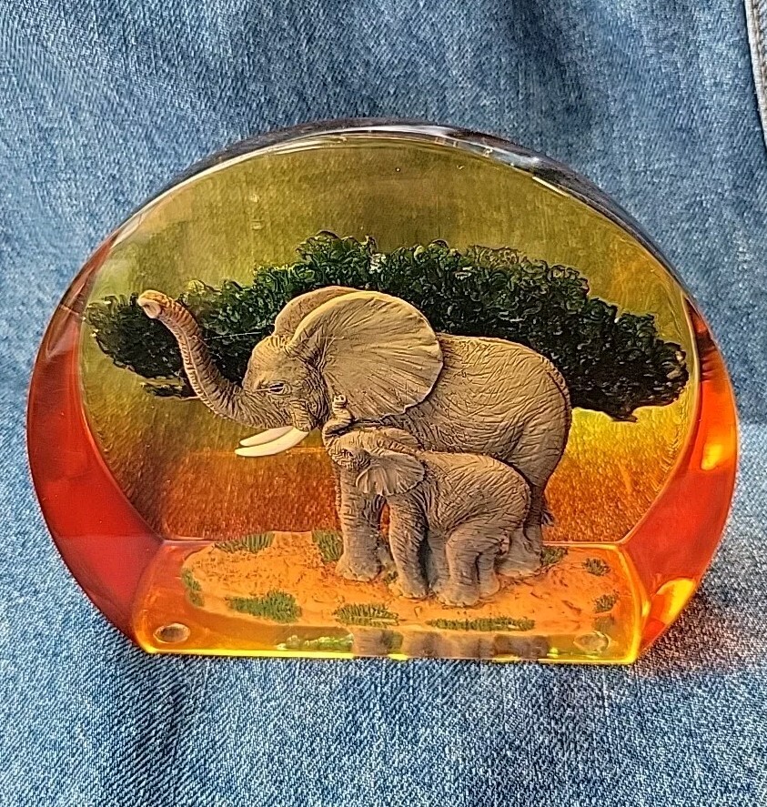 Westland Giftware Elephant Resin Paperweight Sculpture Baby Tree at Sunset #5811