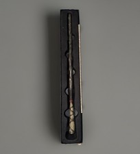 Harry Potter World Universal Studios Orlando Brown Olivanders Wand with Box Used