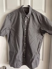 Eddie Bauer Button Short Sleeve Gray Plaid Relaxed Fit Wrinkle Free Men  s M