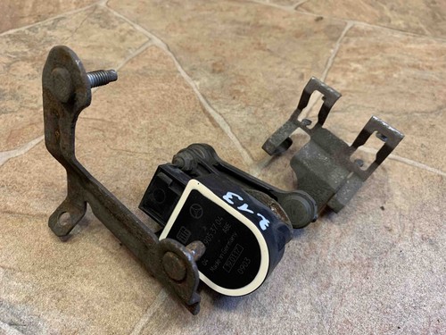 MERCEDES-BENZ E W213 Niveausensor vorne rechts A0009053704 2.00 Diesel 24661094