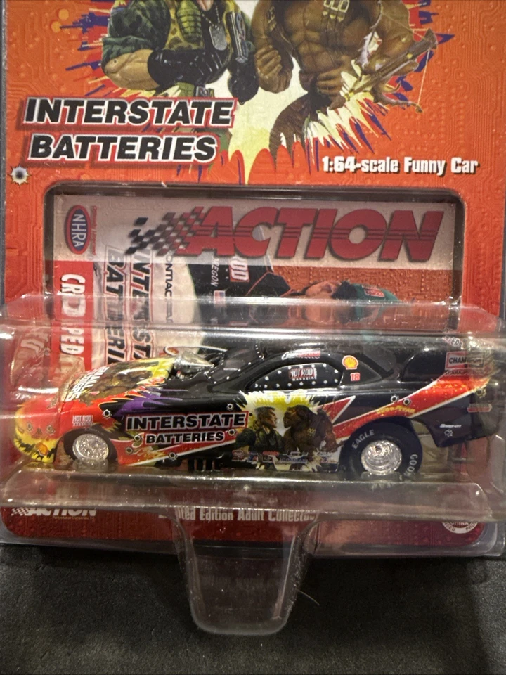CRUZ PEDREGON 1998 SMALL SOLDIERS 1/64 ACTION DIECAST PONTIAC FUNNY CAR 1/15,500 - Image 2 of 3