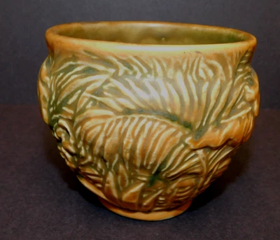 VINTAGE WELLER POTTERY CABINET PLANTER OR BOWL MARVO PATTERN 1920'S - Image 1 of 4