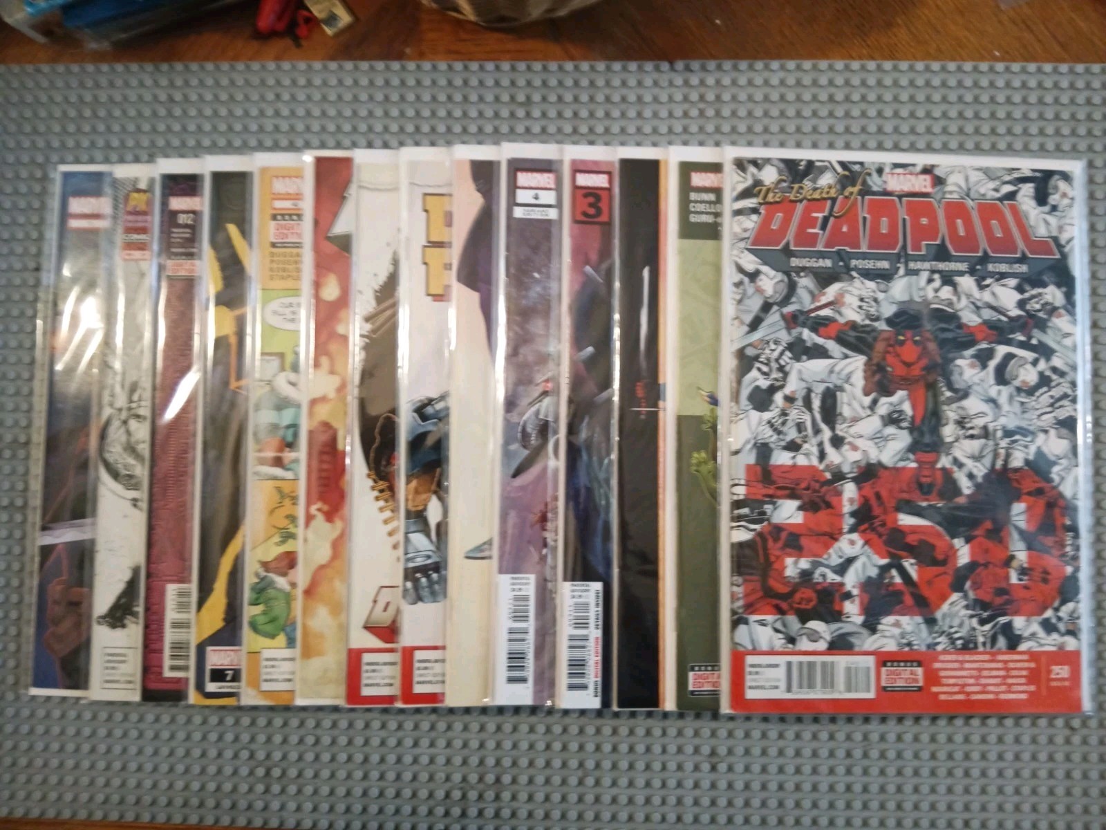 Marvel Deadpool Comics X14 Mixed Lot #8
