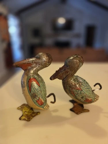 Rare Antique VTG 1930s J Chein Tin Litho Wind Up Toy Pelican Pair