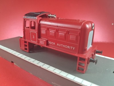 R253 Red Dock Authority Shunter Body N°3 Triang Hornby Pls see desc