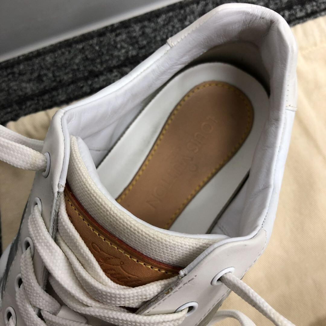 LOUIS VUITTON Sneakers Shoes Size 6.5 White authentic men LOUIS VUITTON Sneakers Shoes Size 6.5 White authentic men