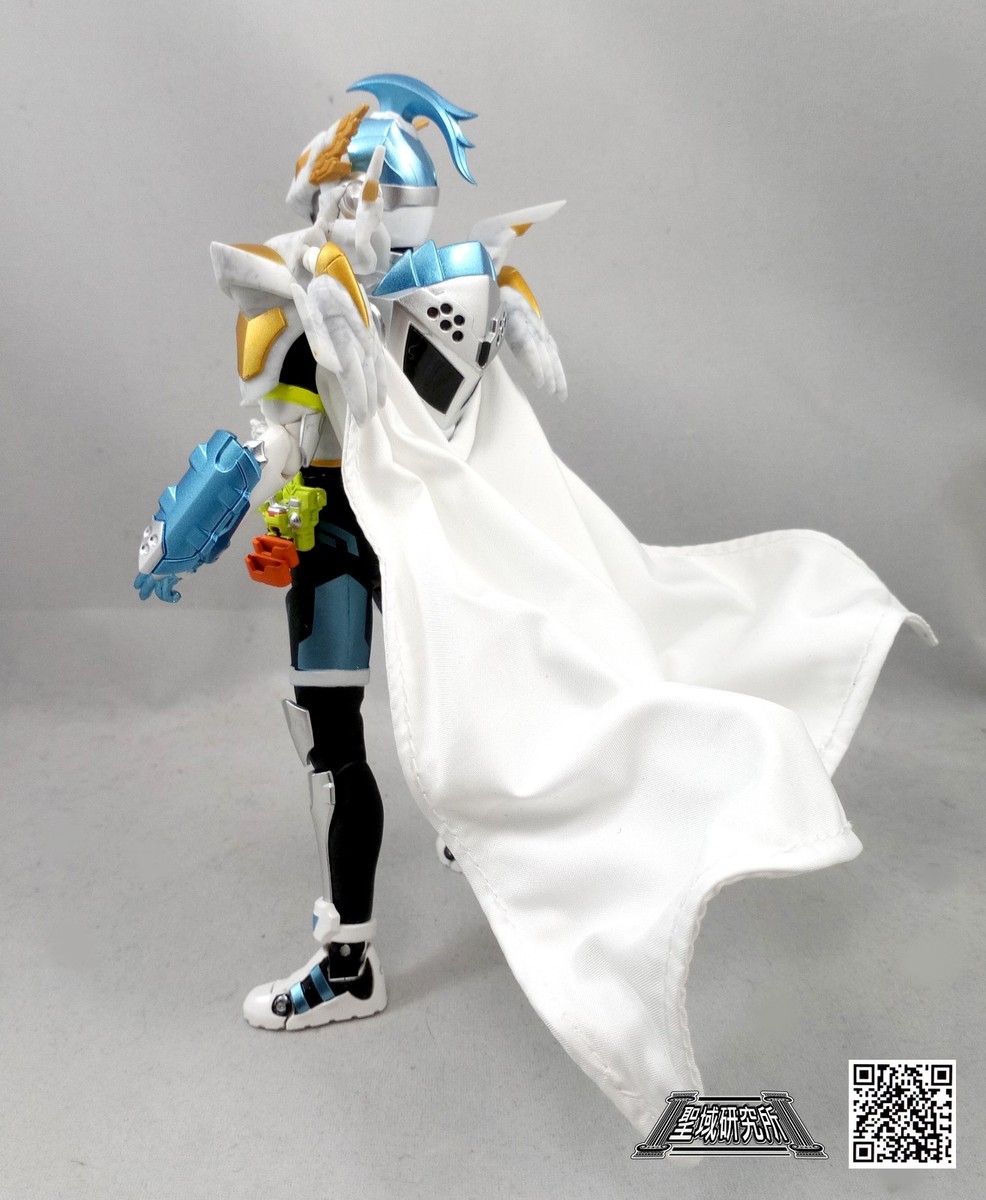 SHF Kamen Rider Brave Legacy Gamer Level 100 Dedicated Wire