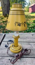 VTG Toleware Harvest Yellow Metal Desk Table Lamp w/ Shade Black Grape Leaf 13"