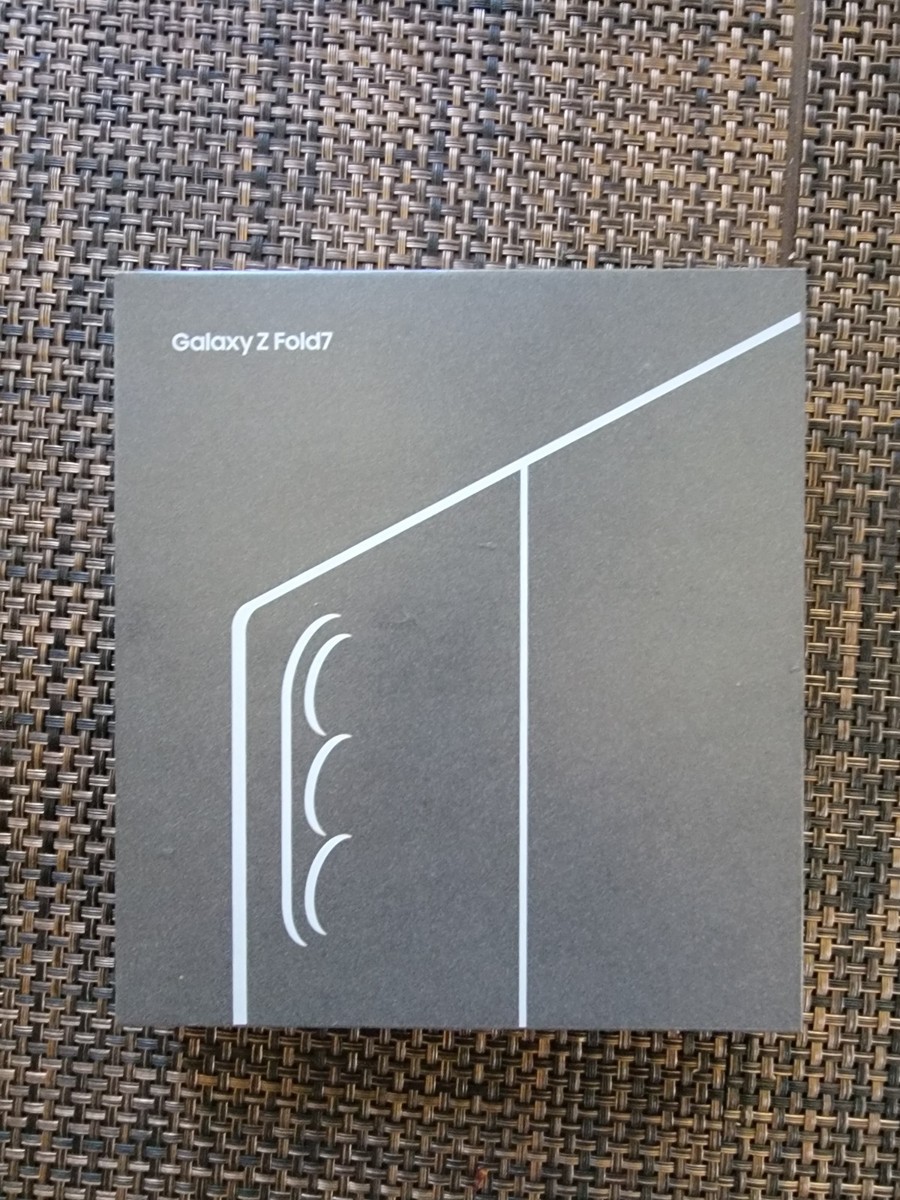 Galaxy Z Fold7 Jetblack 256GB 国内 Galaxy Z Fold7 JetBlack 256GB |