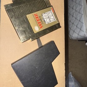 Carro Videojuego Legend of Zelda Gold 5 Tornillos Nintendo NES