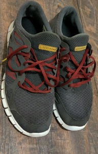 nike free run livestrong