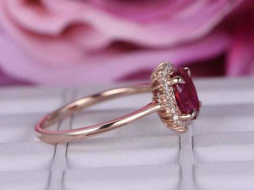 Anillo de compromiso con halo de zafiro rosa natural de 2,40 quilates enchapado en oro rosa 925 Foto 3 de 4