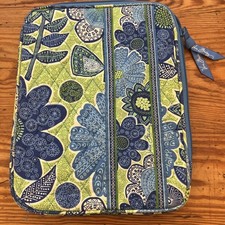 Vera Bradley  Tech Case, Sleeve, Cover - Tablet/eReader  Retired Daisy Pattern