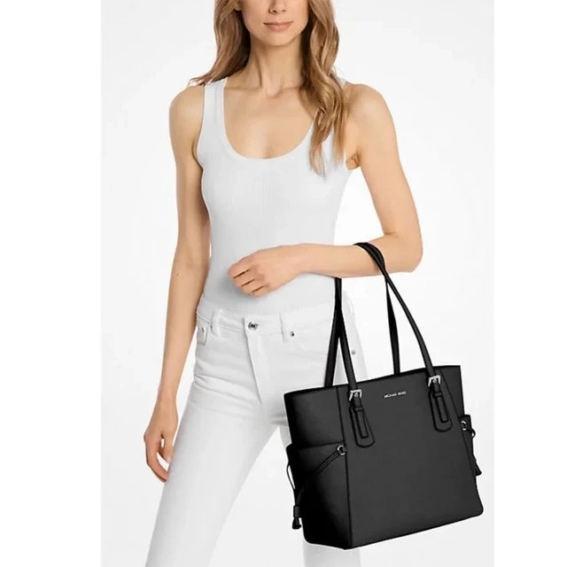 Michael Kors Voyager East/West Black Leather Zip Closer Double