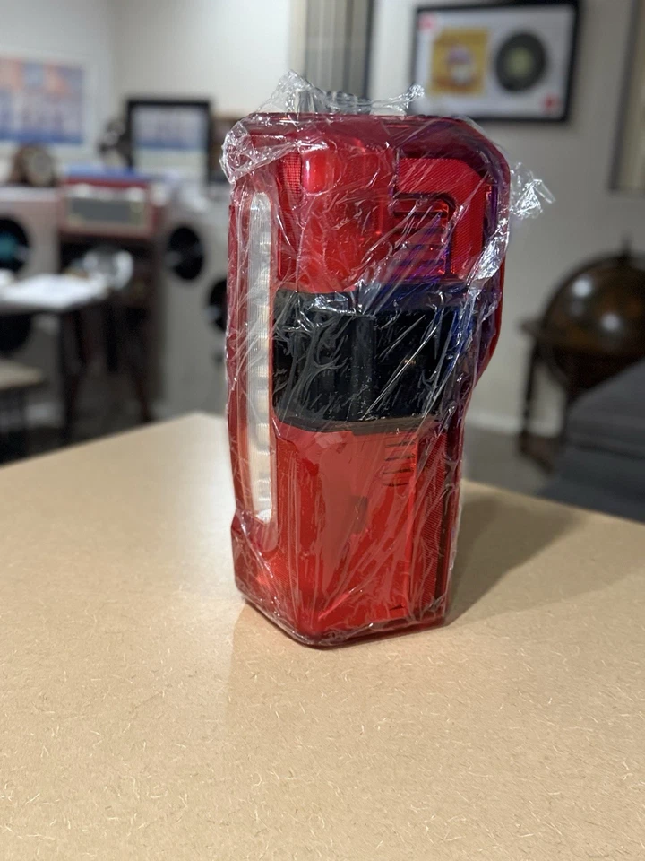 Ford F250 F350 Super Duty 2023-2024 Right Side LED Tail Light W/ Blind Spot - Image 3 of 4