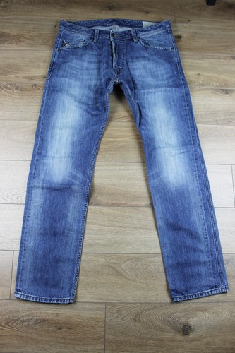 Diesel Darron Regular Slim konisch Herren Jeans blau Wash 0RB04 Größe 34/32