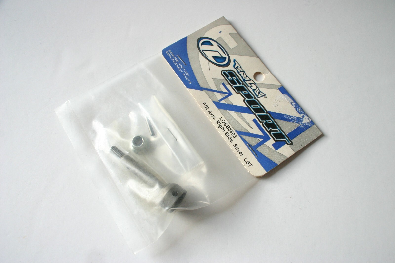 Losi LST F/R Axle, Right Side Silver - LOSB3503