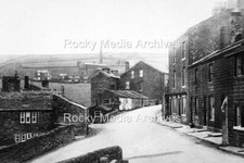 Hds-9 Street View, Pecket Well, West Yorkshire. Photo