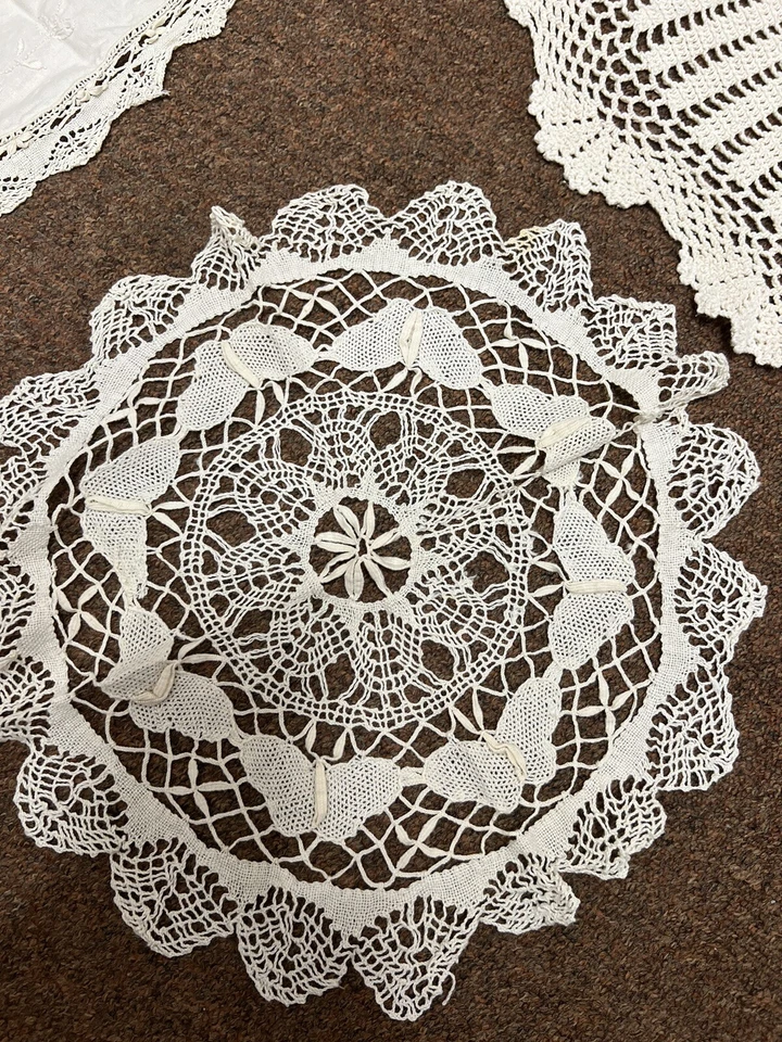 Vintage Round Hand Crochet Tablecloth & Linen Runners Dresser lot of 4 items - Image 2 of 4
