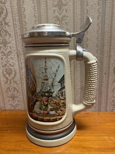 Vintage Avon Building Of America, The Shipbuilder 1986