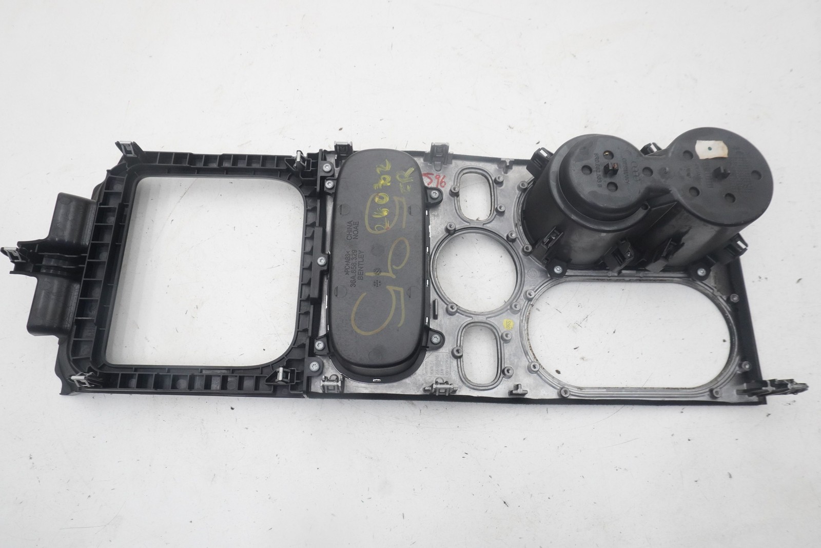 Bentley Bentayga 2016-2020 Molding P/N 36A864261A