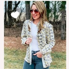 NWT Cabi Providence Shirt Jacket Button Safari Print Size M