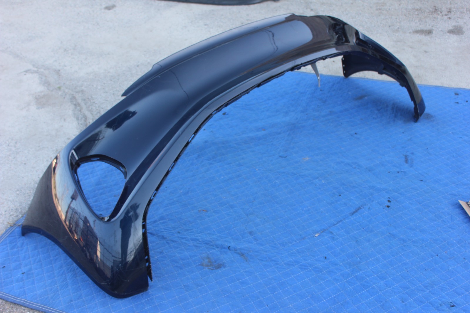 23-25 24 LOTUS EMIRA REAR BUMPER COVER BLUE SIDE BRACKETS GENUINE FACTORY OEM