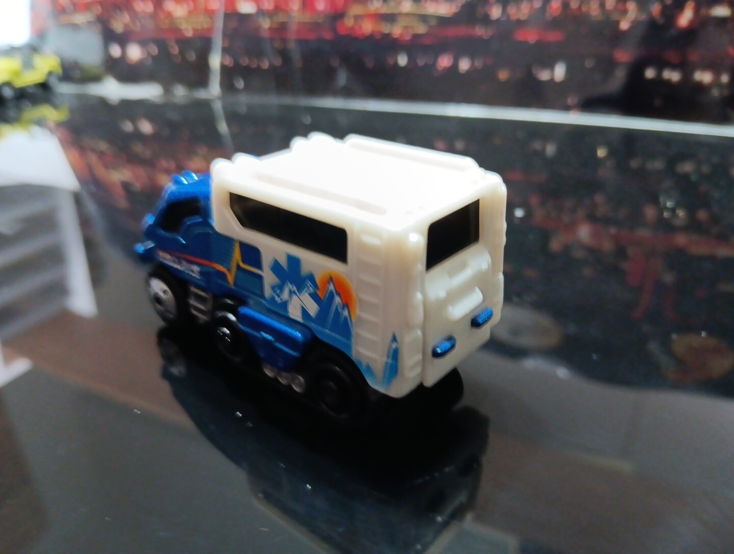 Picture 5 of 23