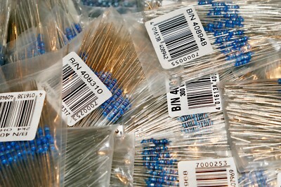 100 Stück Metallschicht Widerstände 1/4W 0,25W 1% Toleranz 100 Ohm - NEU