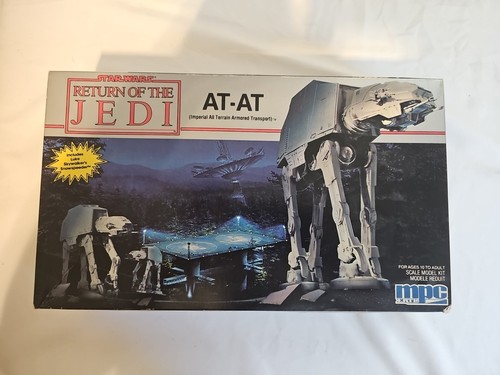 MPC Star Wars Return Of The Jedi 1:100 AT-AT 1989 Modellbausatz (8919). Versiegelte Teile