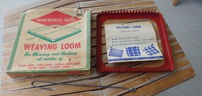 Original 1940'S  WOOLWORTH WEAVING LOOM w/Orig BOX, HOOK & Instruction LEAFLET