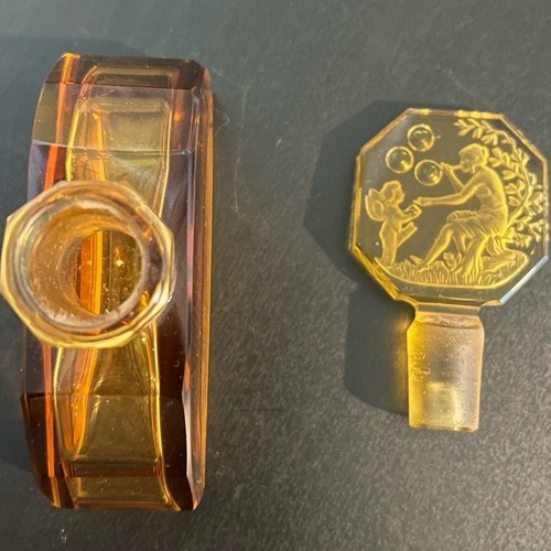 Antiker Heinrich Hoffmann Bernstein/Gelb Parfüm Flakon und Stopfen - Venus & Amor - Bild 3 von 16