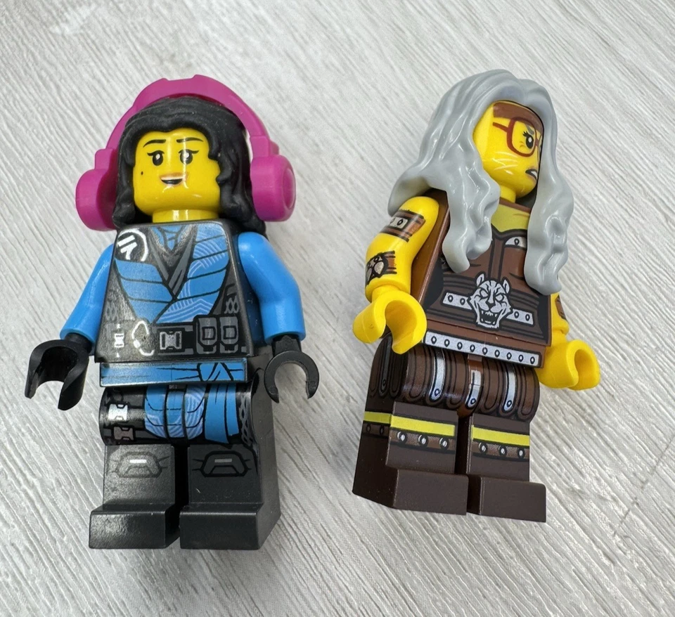 11 LEGO Minifigure Lot – Incomplete Swamp Creature, Jurassic, Nya, Endgame - Image 3 of 4