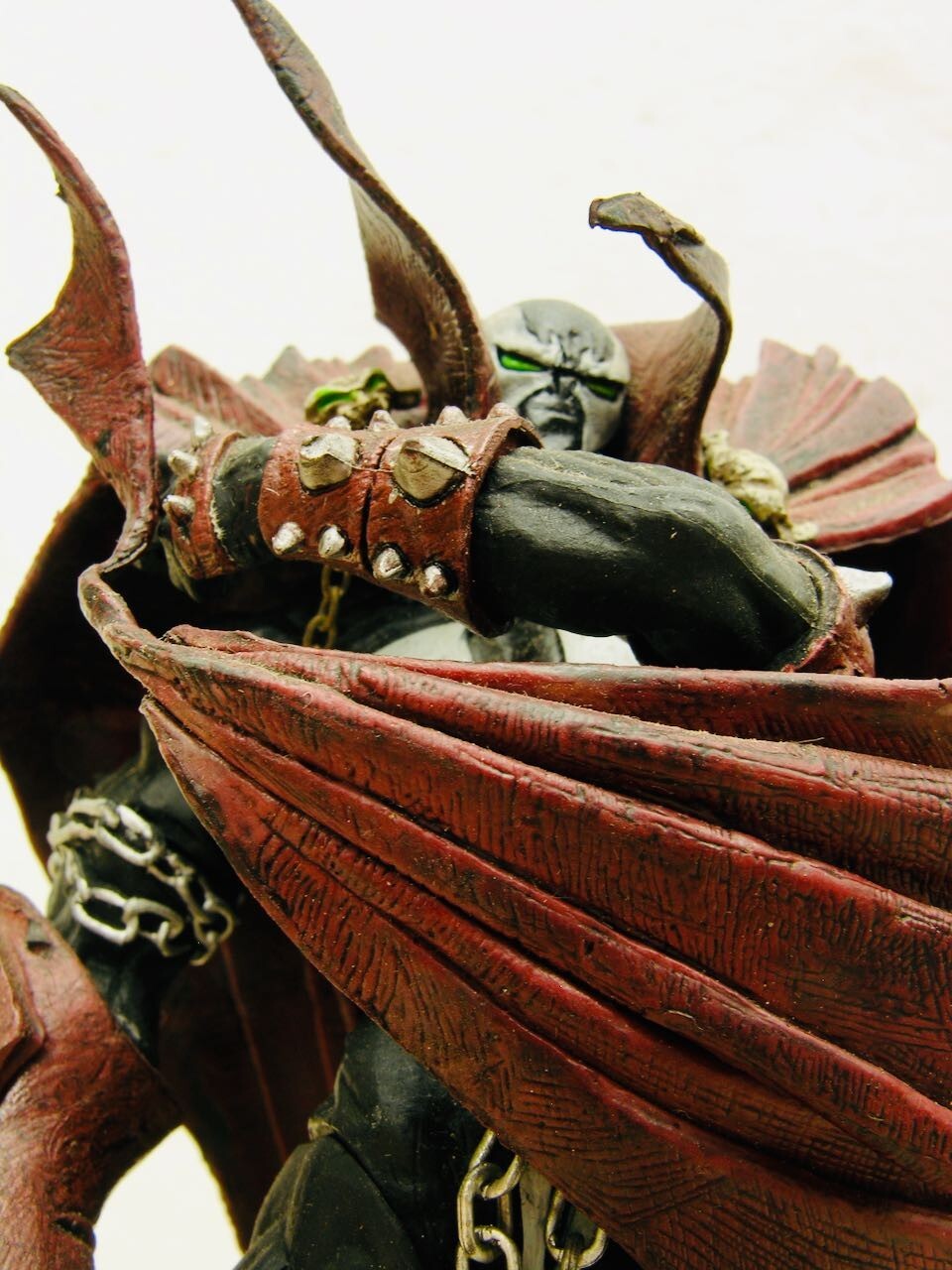 McFarland Awesome Statues THE CREEP, SPAWN in CLOAK, CONAN w/ SWORD & MAN w/ AXE - Picture 10 of 12
