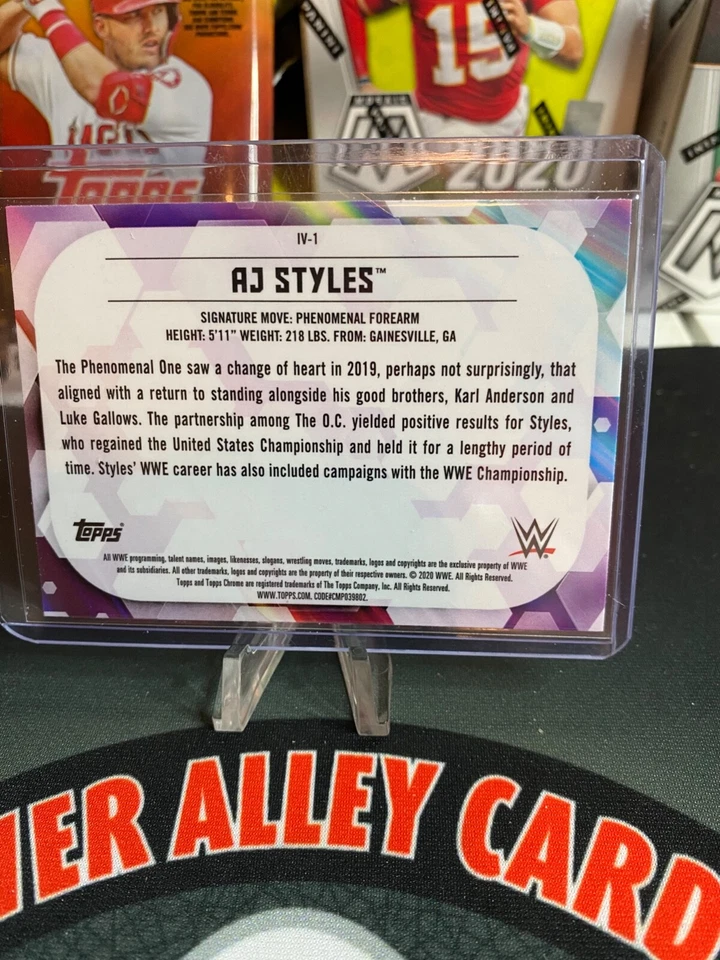 2020 Topps Chrome WWE  AJ Styles Image Variation Refractor SP NO. IV-1 - Image 2 of 2