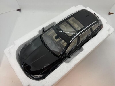 600-008 1/18 BMW 550i Touring ブラック BMW 550i Touring 1:18 Scale Diecast Model Car Black 600-008