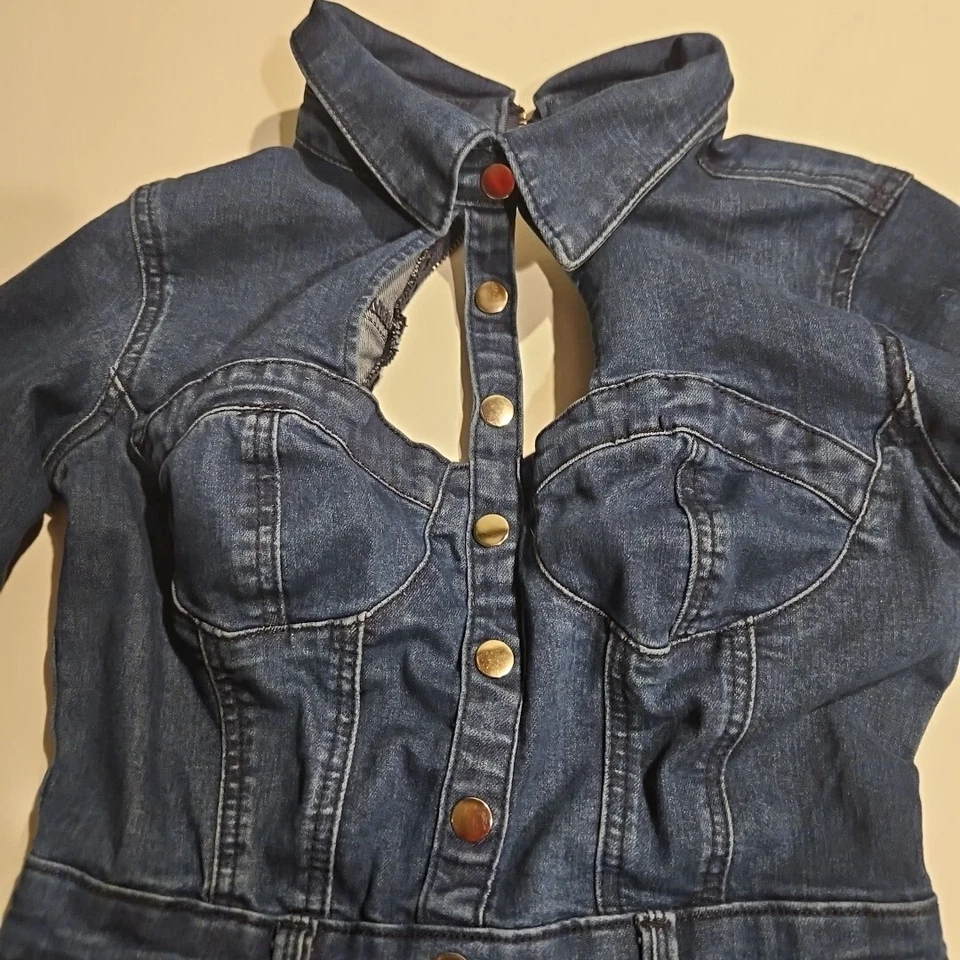 牛仔 Y2K Bebe 连衣裙正面开口尺寸 2 — 第 2/4 张图片