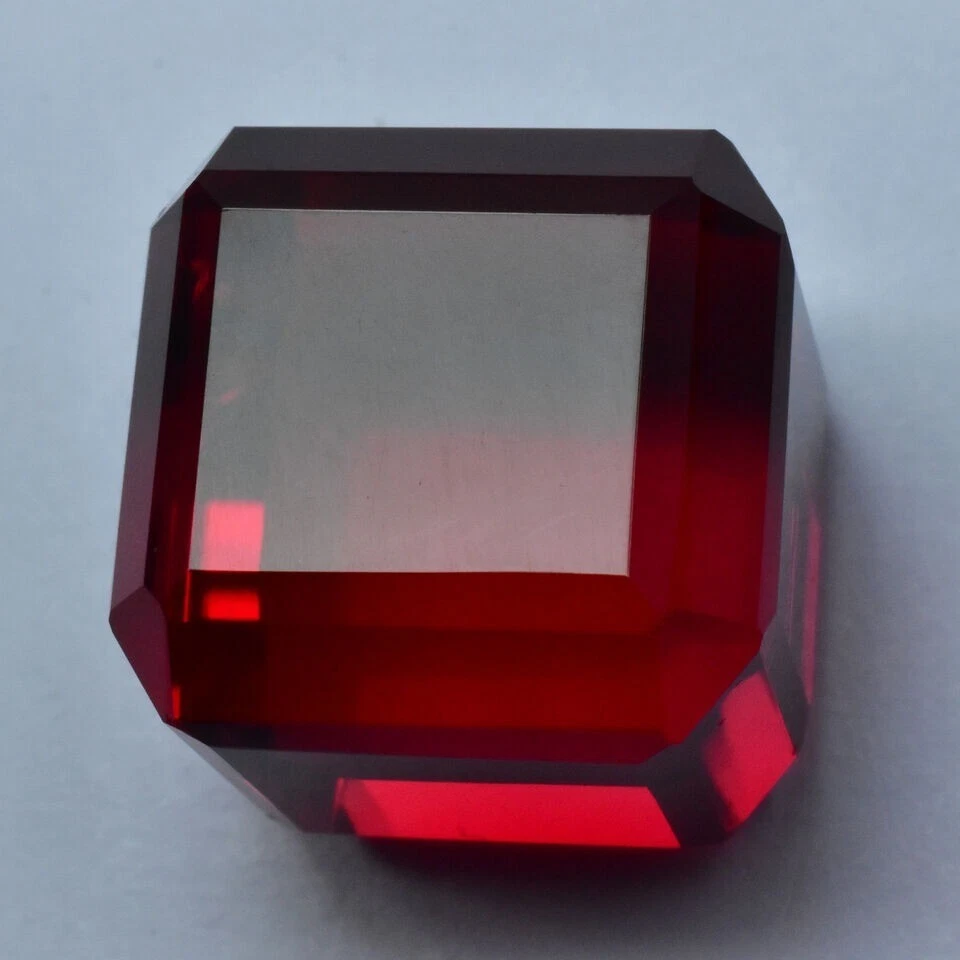 Cubo de pedra preciosa solta corte 65,50 quilates extremamente raro criado em laboratório vermelho rubi CERTIFICADO - Imagem 2 de 4