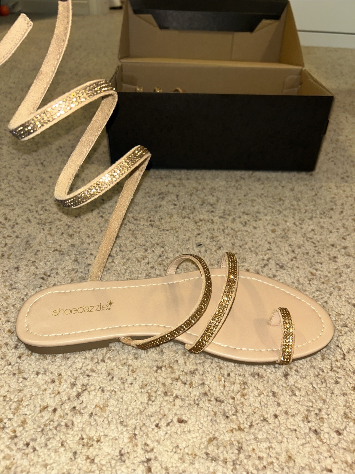 Shoedazzle flat wrap around geniee sandals