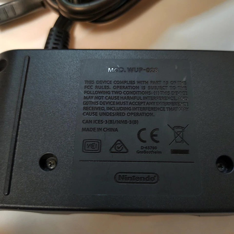 Nintendo Wii U Official OEM GameCube Controller Adapter WUP-028 Switch On Wor 22 - Image 3 of 3