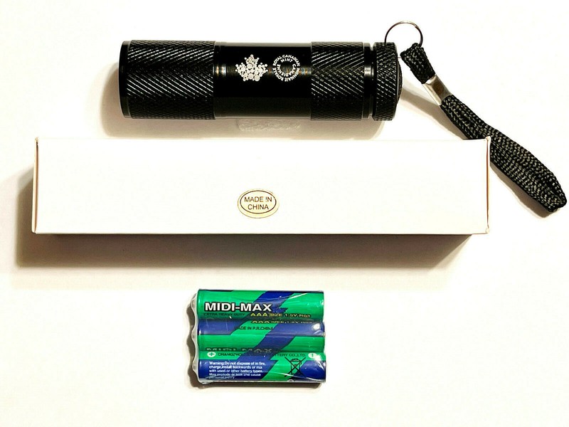 ROYAL CANADIAN MINT MAPLE LEAF LOGO BLACK LIGHT FLASHLIGHT FOR GLOW IN DARK COIN
