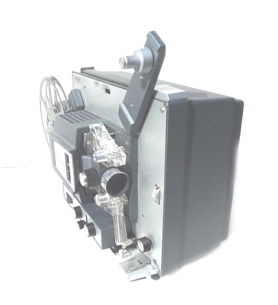 BELL & HOWELL 482 SUPER 8MM FILM PROJECTOR - MR 16 BULB CONVERSION