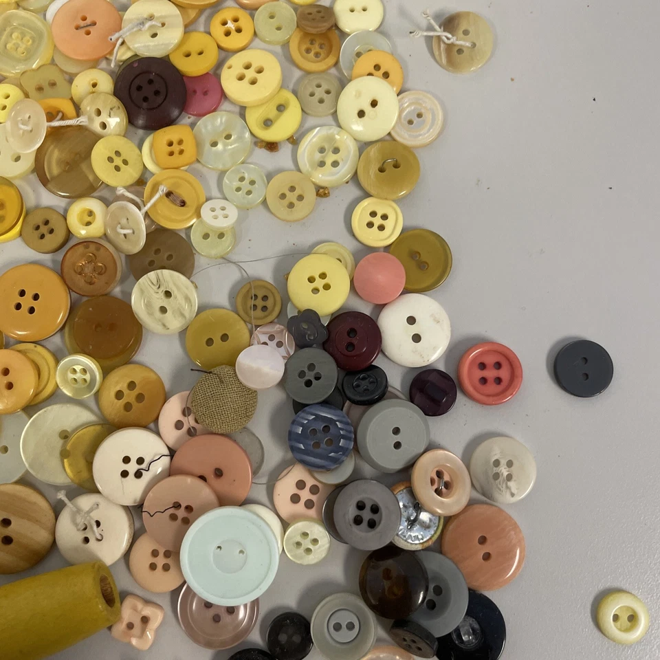 Vintage Buttons Black Yellow Orange Tan Peach  Plastic Assorted 4,2 Hole Shank - Image 4 of 4