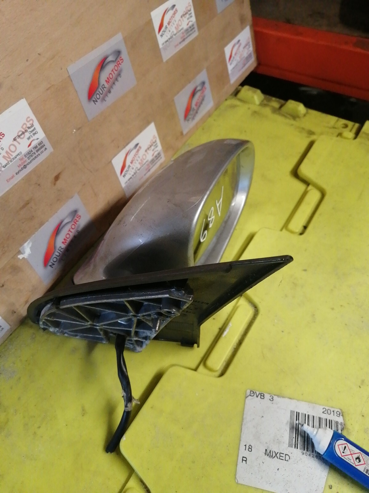 Volkswagen Golf Mk5 Passenger Side Wing Mirror E13 010880 for sale 