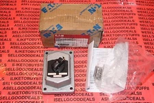 Cooper Crouse Hinds DS675 Selector Switch W/Cover 3-Position New