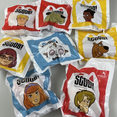 McDonalds Happy Meal Spielzeug 2020 Scoob Scooby Doo nickende Köpfe VOLLSTÄNDIGES 8er-Set Brandneu in Verpackung 