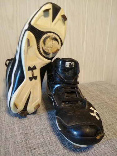 Under Armour Baseball Cleats~Metal Spikes Black w/White~ Mid-Rise Men's Sz 9.5 - Picture 3 of 7