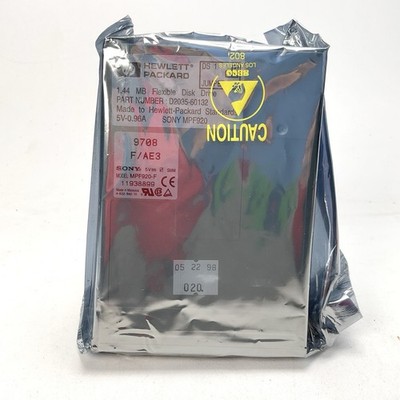 Hewlett Packard HP 1.44 MB Flexible Disk Drive D2035-60132 Factory Sealed