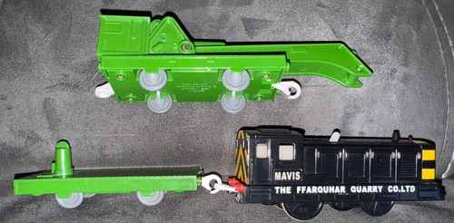 Thomas Trackmaster MAVIS battery train And Trailers. Spares/Repairs - Picture 2 of 6